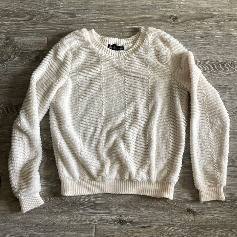 EUC cream furry sweater top from Derek Heart sz M